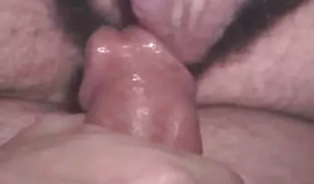 La donna sperimenta vecchie troie porno un esame fisico.