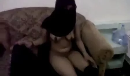 Nel culo di video porno gratis nonne troie una ragazza romantica
