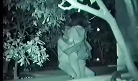 Lo sperma scorre nel petto, nell'addome video porno nonne porche
