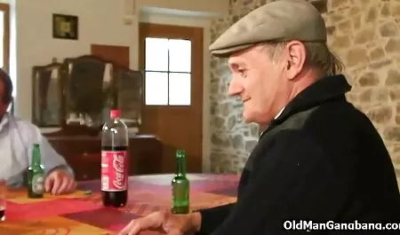 Snello madre vuole rilassarsi la vecchie troie nere sera