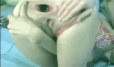 Un uomo della palestra si precipita a nonne porche xxx renderla rossa.
