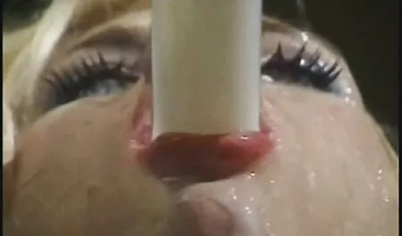 L'uomo soddisfa completamente video porno vecchie troie italiane la sua ragazza