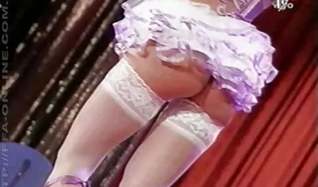 Prima volta nel parcheggio e poi al nonne troie porno prossimo cazzo