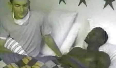 Nascondersi dietro una macchina e scopare in nonne tettone porche luoghi pubblici.